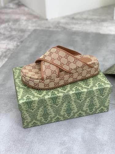 GUCCI men's and women's shoes Code: 0429B00 Size: 35-44