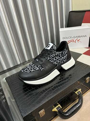 Dolce amp Gabbana Scarpe Uomo Codice 0504C00 Taglia 3846