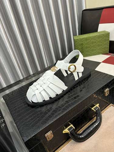 GUCCI men's shoes Code: 0504B00 Size: 38-44