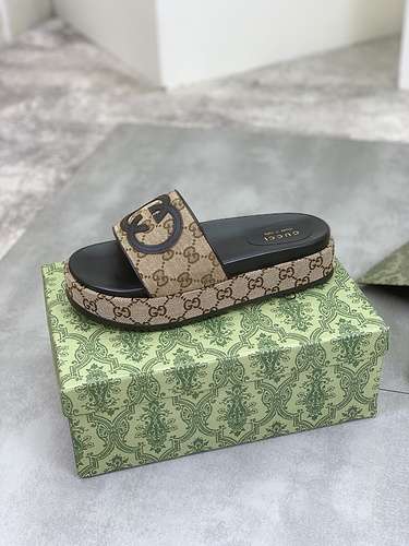 GUCCI men's and women's shoes Code: 0429B00 Size: 35-44