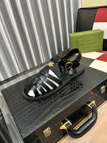 GUCCI men's shoes Code: 0504B00 Size: 38-44