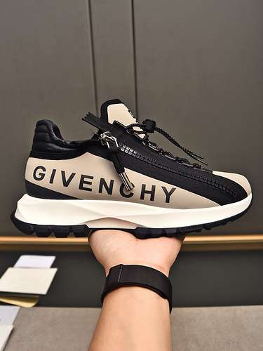 Scarpe uomo Givenchy Codice 0505C10 Taglia 3844 45 personalizzata