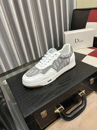 Scarpe Dior uomo Codice 0504B30 Taglia 3844