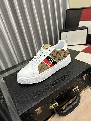 GUCCI men's shoes Code: 0504B50 Size: 38-44