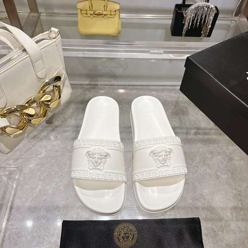 Versace men's shoes Code: 0506B20 Size: 39-46