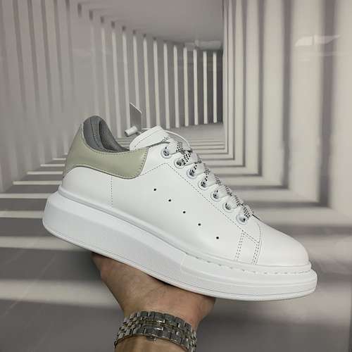 McQueen* Men's and Women's Shoes Coding: 0318C30 Size: Women's 34-41., Men's 38-46 Special remarks (