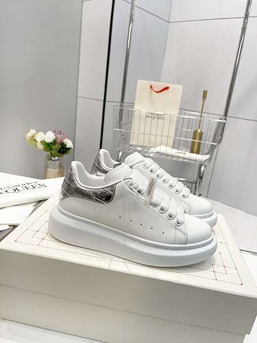 McQueen* Men's and Women's Shoes Coding: 0318C30 Size: Women's 34-41., Men's 38-46 Special remarks (