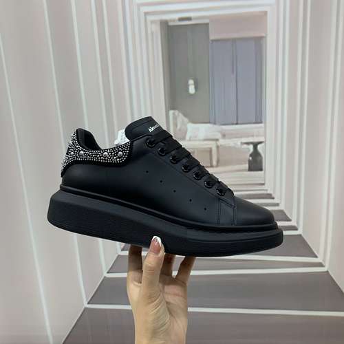 McQueen* Men's and Women's Shoes Coding: 0318C70 Size: Women's 34-41., Men's 38-46 Special remarks (