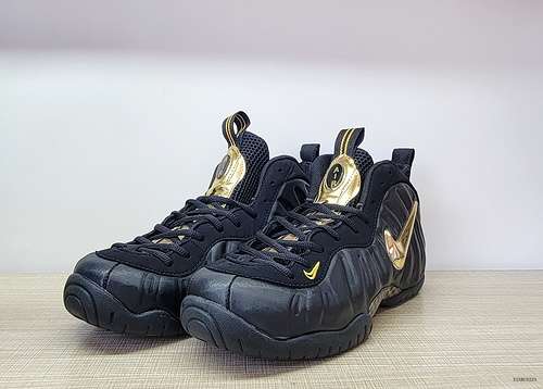 Schiuma spray oro liquido Nike Air Foamposite Pro quotBlack Metallic Goldquot