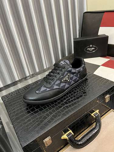 Scarpe Prada Uomo Codice 0530B40 Taglia 3844