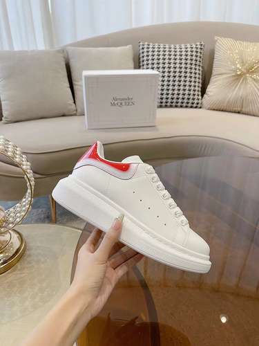 McQueen* Zapatos para hombre y mujer Código: 0318C30 Talla: Mujer 34-41., Hombre 38-46 Observaciones