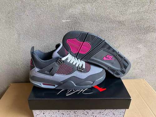 Air Jordan 4 grigio rosa 3647