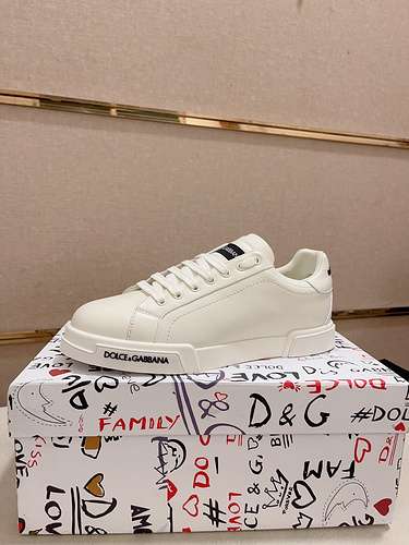 Scarpe da uomo e da donna Dolce amp Gabbana Codice 0524D40 Taglia 3646 le taglie da donna sono inter