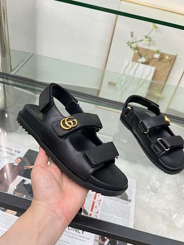 GUCCI scarpe uomo e donna Codice 0526C20 Taglia Donna 3542 Uomo 3946