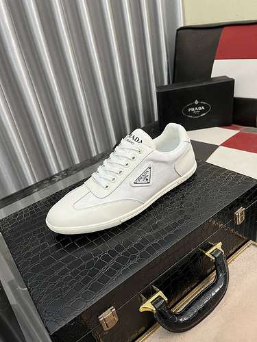 Scarpe Prada Uomo Codice 0530B40 Taglia 3844