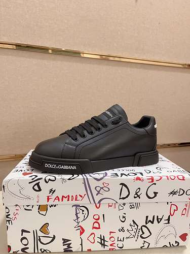 Scarpe da uomo e da donna Dolce amp Gabbana Codice 0524D40 Taglia 3646 le taglie da donna sono inter