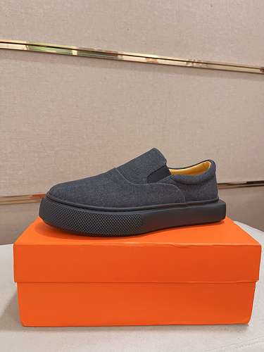 Scarpe uomo Hermes Codice 0524B60 Taglia 3844 personalizzabile a 45 non rimborsabile