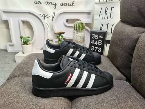 373DAdidas trifoglio Originals Superstar punta a conchiglia classico allmatch scarpe da ginnastica s