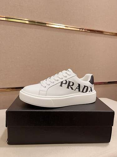 Scarpe Prada uomo Codice 0606B40 Taglia 3844