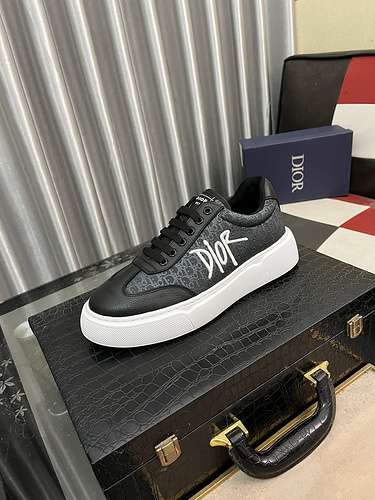 Scarpe Dior uomo Codice 0613B40 Taglia 3844