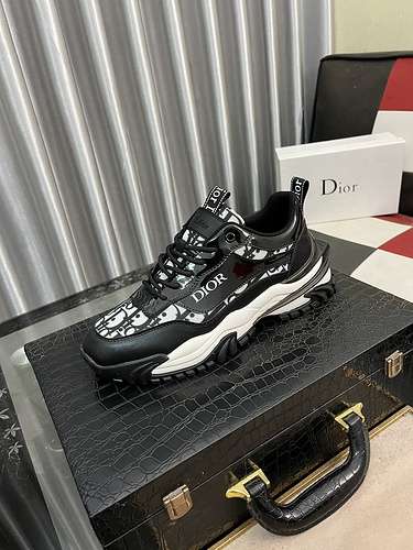 Scarpe Dior uomo Codice 0613B60 Taglia 3844