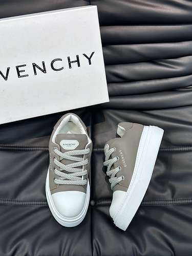 Scarpe uomo Givenchy Codice 0622C20 Taglia 3844 45 personalizzata