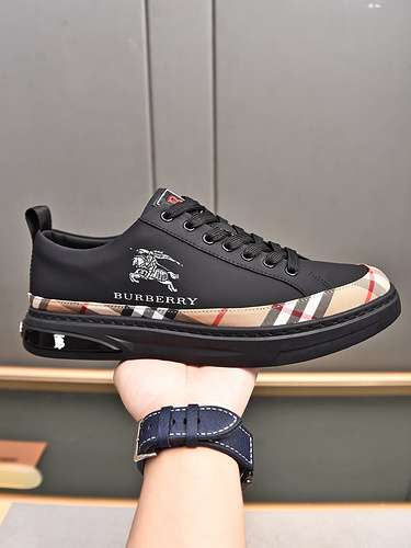 Scarpe uomo Burberry Codice 0623B30 Taglia 3844 45 personalizzate