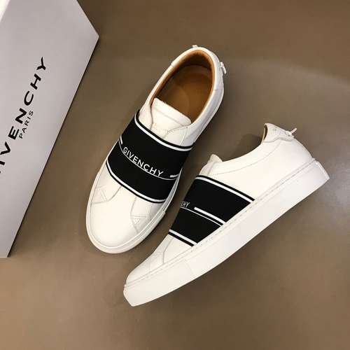 Scarpe uomo Givenchy Codice 0621B40 Taglia 3844