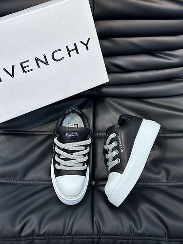 Scarpe uomo Givenchy Codice 0622C20 Taglia 3844 45 personalizzata