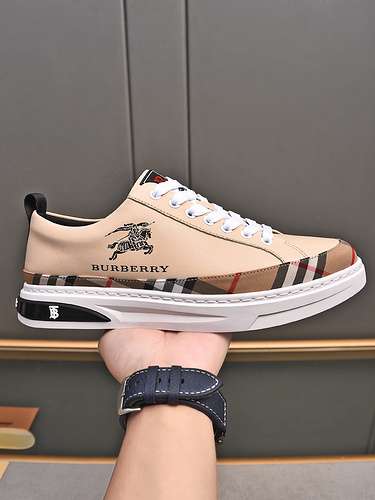 Scarpe uomo Burberry Codice 0623B30 Taglia 3844 45 personalizzate