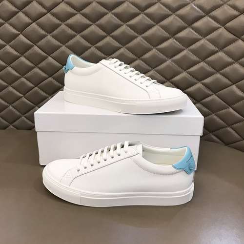 Scarpe uomo Givenchy Codice 0621B40 Taglia 3844