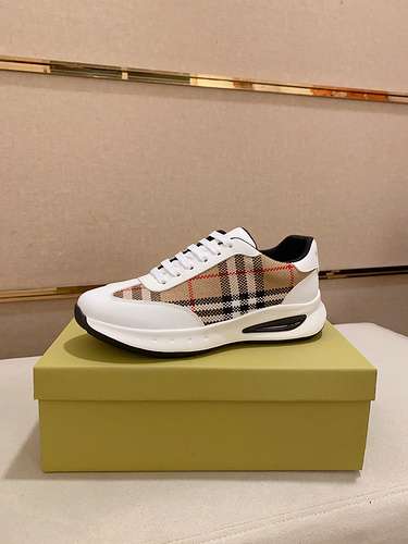 Scarpe uomo Burberry Codice 0628B50 Taglia 3844