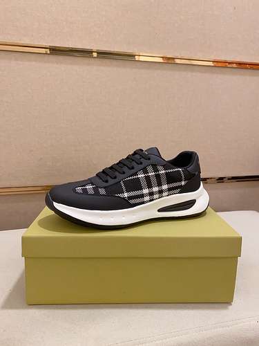 Scarpe uomo Burberry Codice 0628B50 Taglia 3844