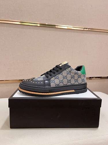 Scarpe uomo GUCCI Codice 0628B40 Taglia 3844