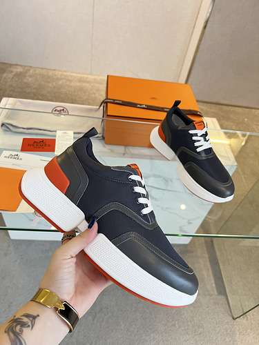 Scarpe da uomo e da donna Hermes Codice 0624C80 Taglia La taglia da donna 3541 35 40 41 può essere p