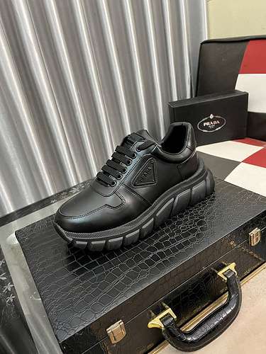 Scarpe Prada uomo Codice 0630B50 Taglia 3844