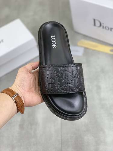 Scarpe Dior uomo Codice 0626A60 Taglia 3846