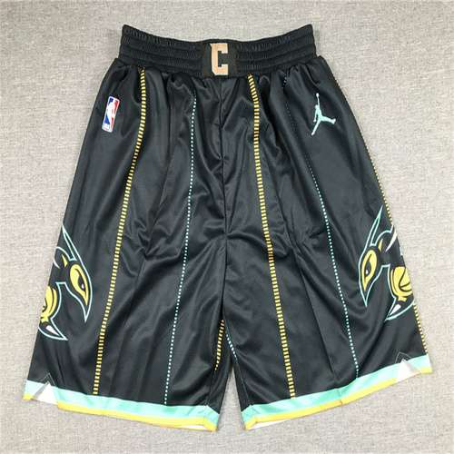 Pantaloncini della 24a stagione degli Hornets Black City Edition