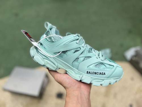 Balenciaga 30 verde menta Balenciaga Triple S scarpe da papà Balenciaga