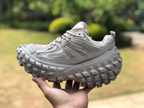 Scarpe per pneumatici Parigi beige grigio spedite Scarpe per pneumatici Balenciaga Defender