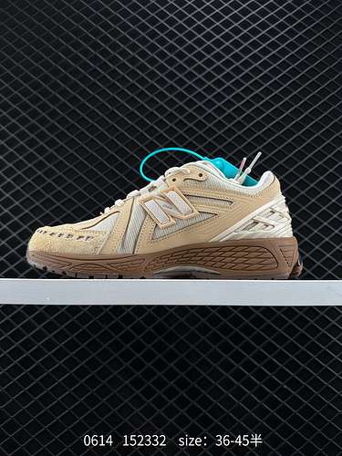 6 New Balance M96R Retro Item Negli ultimi due anni New Balance deve essere uno dei marchi di scarpe