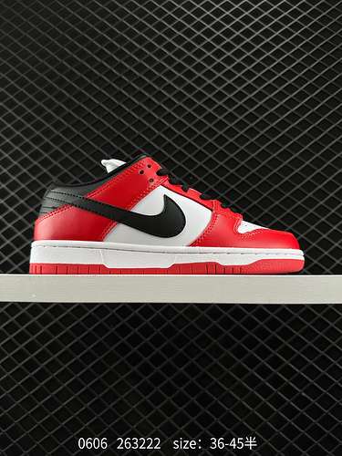 Nike SB Dunk Low Pro quotChicagoquot Nike SB Low Chicago nero bianco e rosso Dunk SB con il tema col