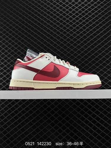 Nike SB Dunk Low bianca e rossa in edizione limitata per San Valentino offre una migliore esperienza