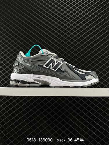 Articolo retrò New Balance M96R Negli ultimi due anni, se vuoi dire che il marchio di scarpe da ginn