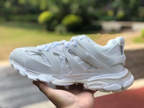 Balenciaga 30 nuove scarpe da papà Balenciaga Triple S bianco puro Balenciaga