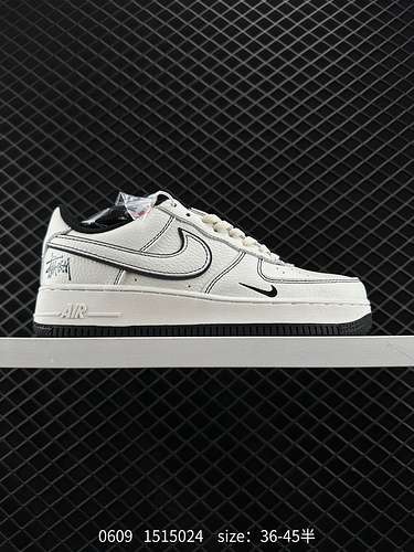 2 Nike Air Force Low Air Force 1 sneaker sportive casual versatili basse La combinazione di prestazi