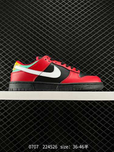 3 NIKE DUNK SB LOW Abbinamento colori personalizzato Dunk SB, come suggerisce il nome, ha la classic