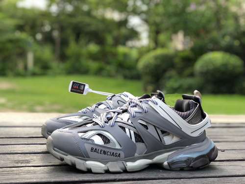 Balenciaga 30 grigio Balenciaga Triple S scarpe da papà Balenciaga