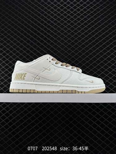 24 Livello aziendale NIKE DUNK SB LOW Abbinamento colori personalizzato Dunk SB, come suggerisce il 