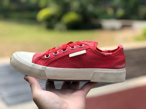 Scarpe di tela Paris bianche e rosse taglia unica troppo grande BalenciagaScarpe di tela casual spor